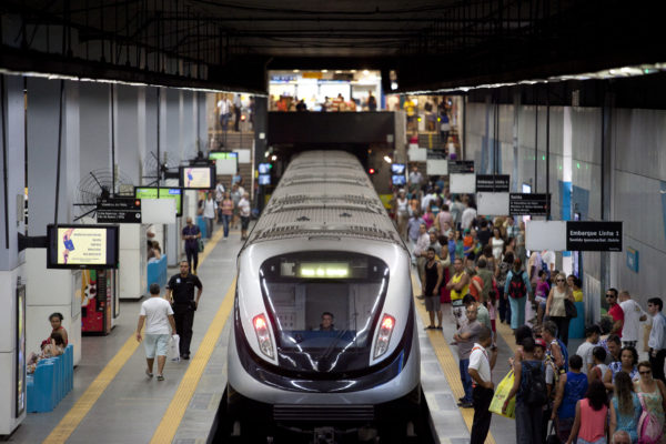 Metrô Rio reforça o esquema de funcionamento no verão