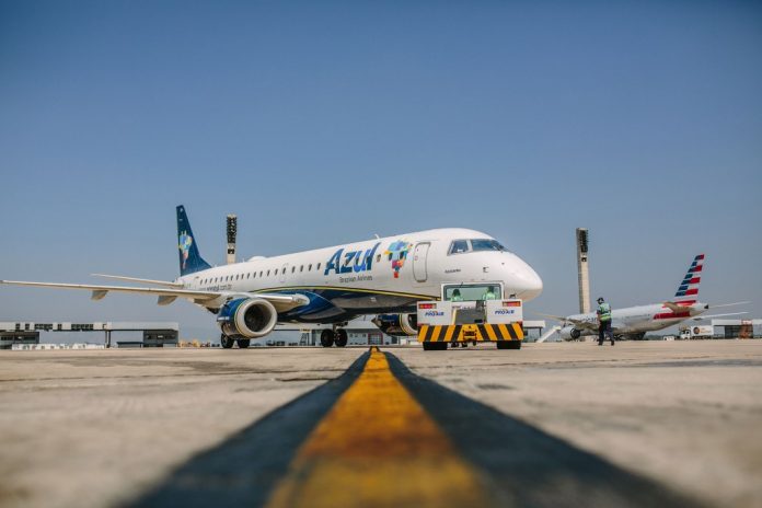 aeroporto do Galeão companhia Azul