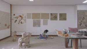 Carla Conceição, do preparo das tintas à pintura